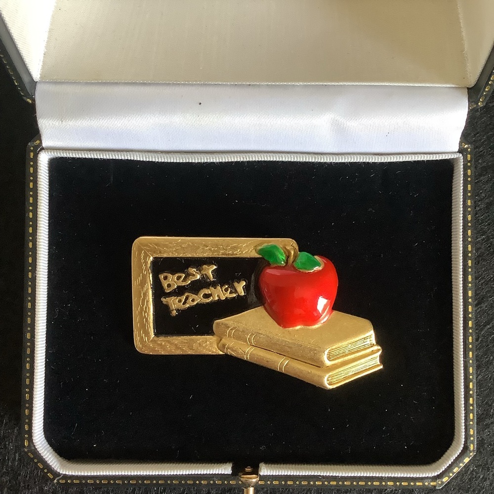 Vintage AJC best teacher apple & book brooch.